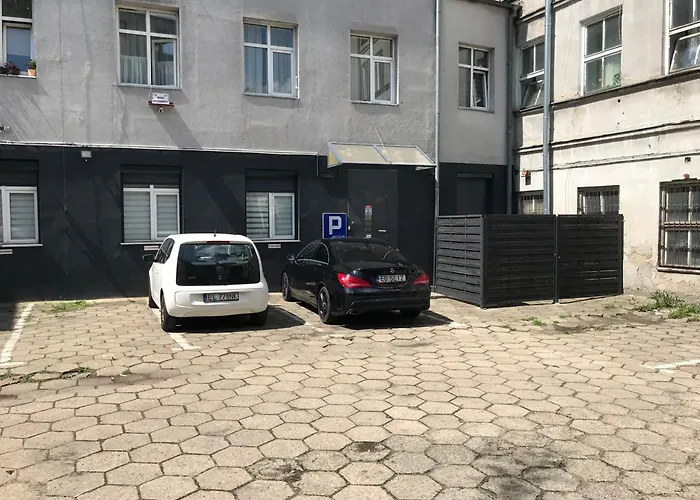 Black And White Apartman *